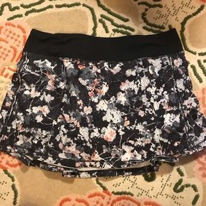 Brand new lululemon pleated tennis skort